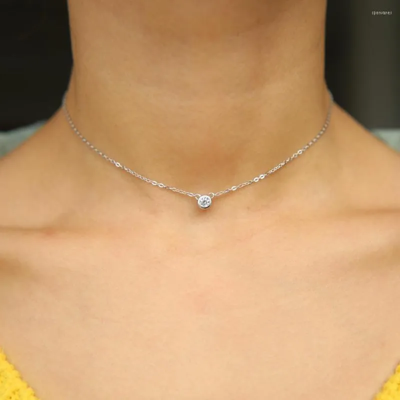Ketten Einfache zarte dünne Silberkette Mädchen Frauen winziger einzelner Stein Cz 925 Sterling Lünette Halskette niedlich