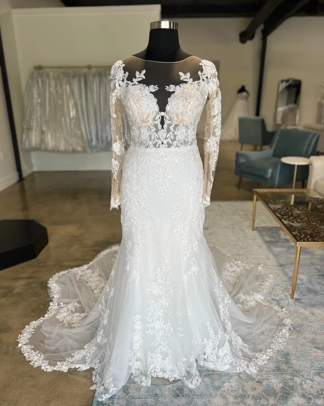 chinese dress ladies Modest Delicate Long Sleeves A Line Ivory Lace Tulle Plus Size Wedding  Dresses For Bride
