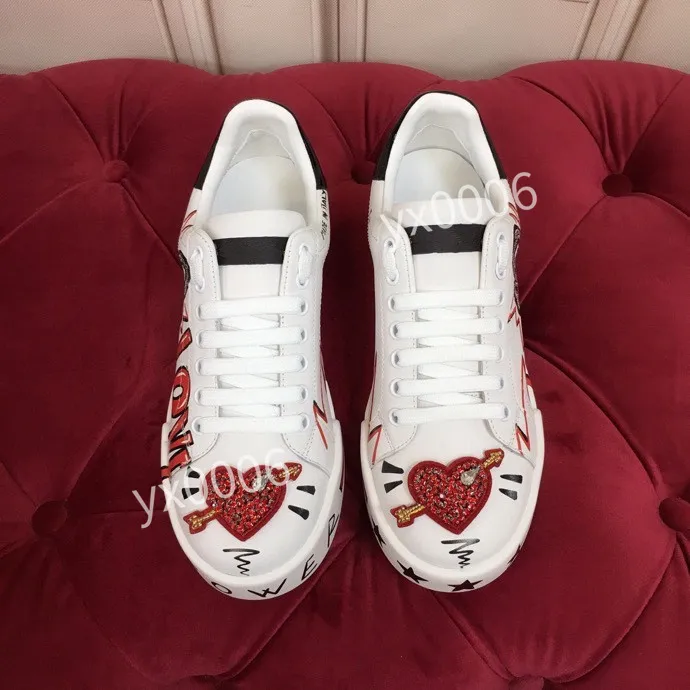 Red tape trainers hotsell