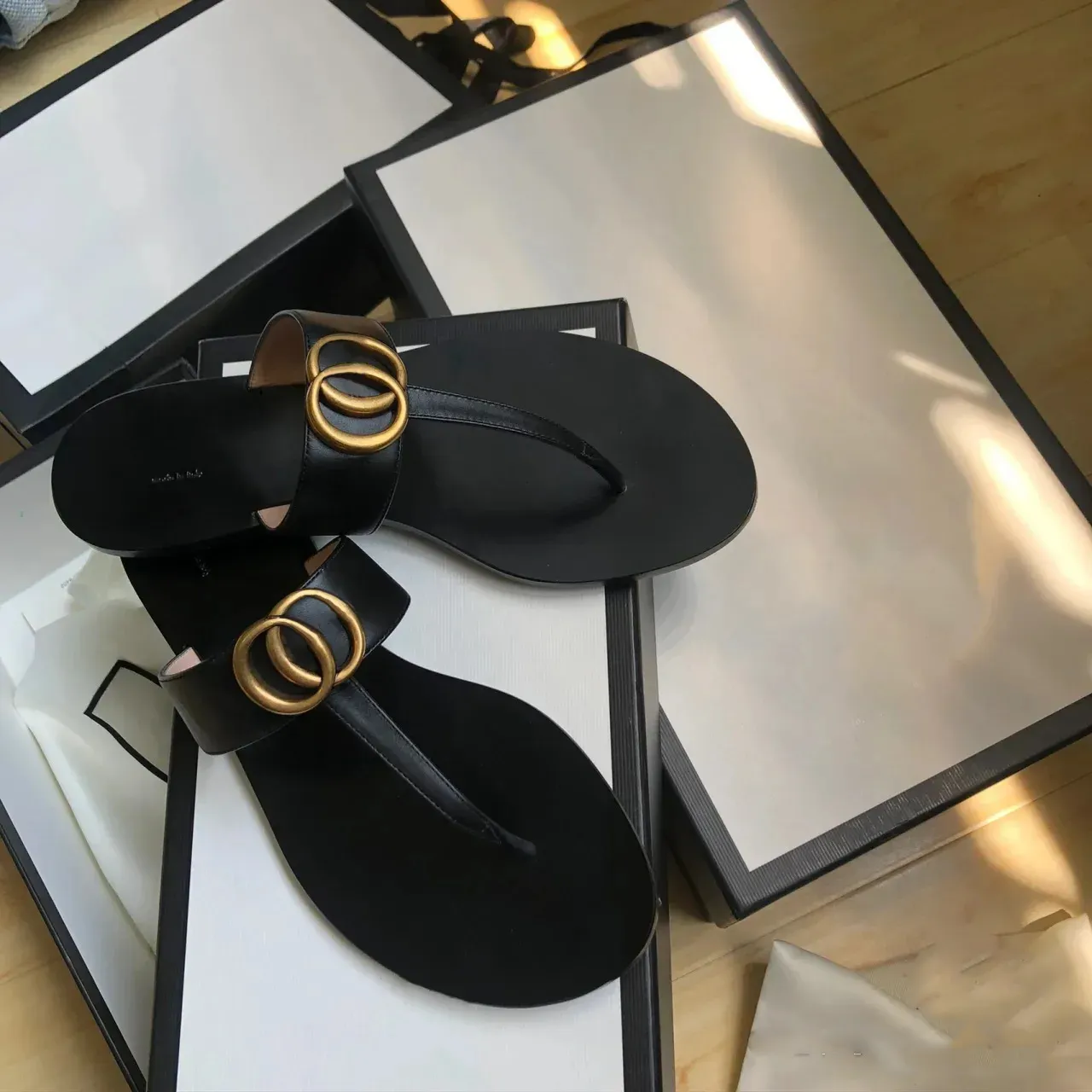 Italië Luxe merk Damessandalen Zomer Designer Slippers Open teen Platte vrijetijdsschoenen Miller Slide G Damesstrandslippers