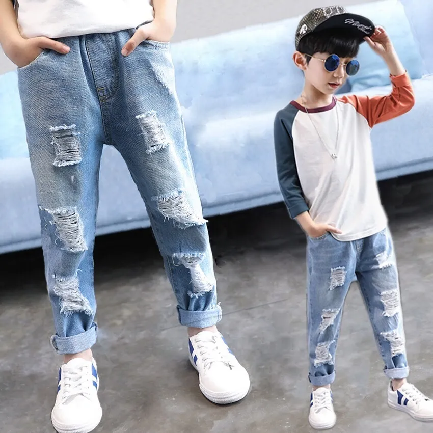 Jeans Kid Boy Jeans Crianças rasgadas Jean Pants Spring Autumn Boys Casual Solid Broken Hole Denim Troushers For Teen Kids 4Y-14Y 230424