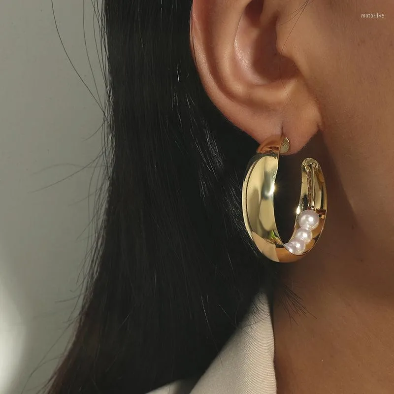 Hoop örhängen mode överdriven enkel cool stil simulera pärlpärlor metall för kvinnor uttalande stora örhänge bröllop smycken