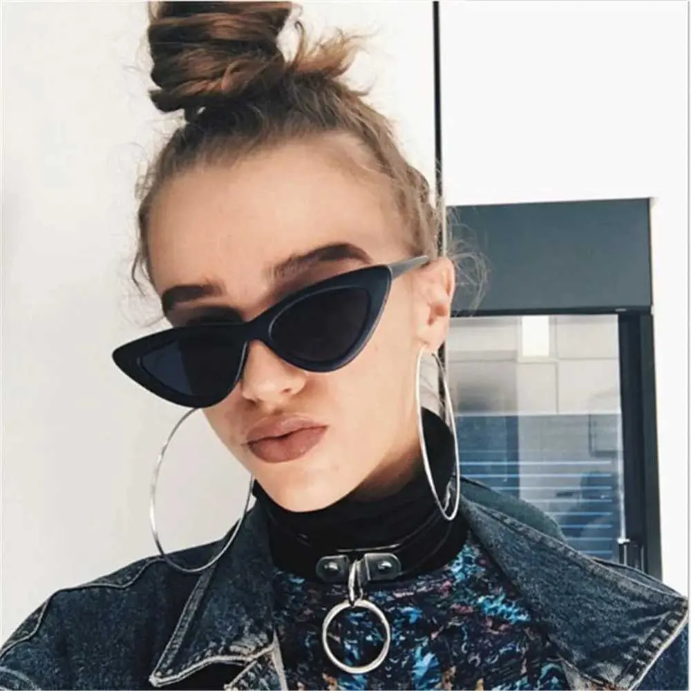 Amazon.com: SA106 Womens Squared Triangle Gothic Retro Cat Eye Plastic 20s  Sunglasses All Black : Clothing, Shoes & Jewelry