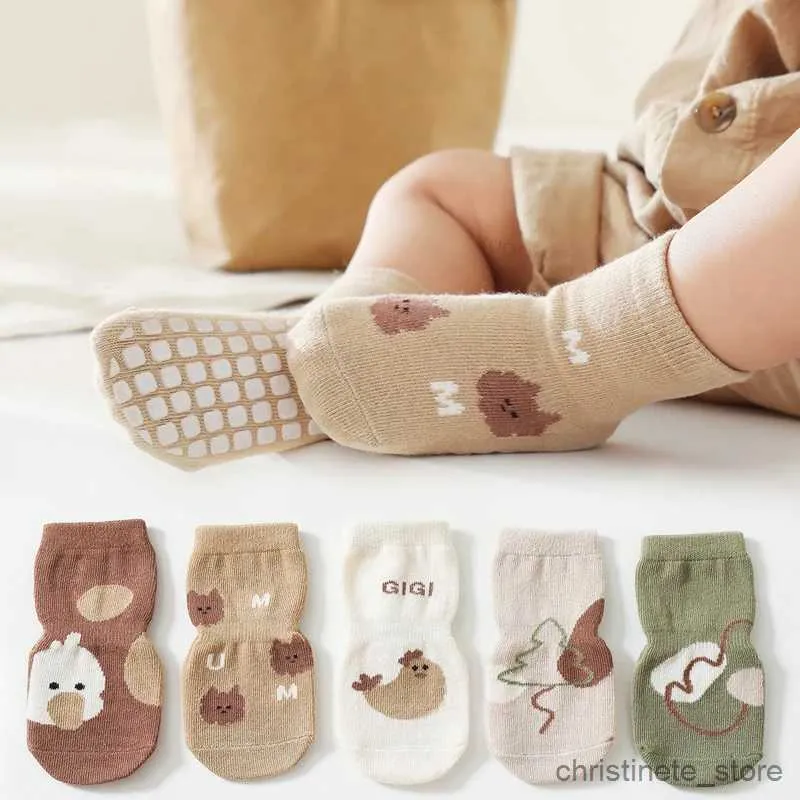 Çocuk SOCKS 5 Çift Bebek Anti-kayma Çoraplar Sevimli Karikatür Erkek Kız Yumuşak Pamuk Yenidoğan Kısa Çocuklar Sıcak Zemin Güzel Çoraplar Çocuk Toddler Sock