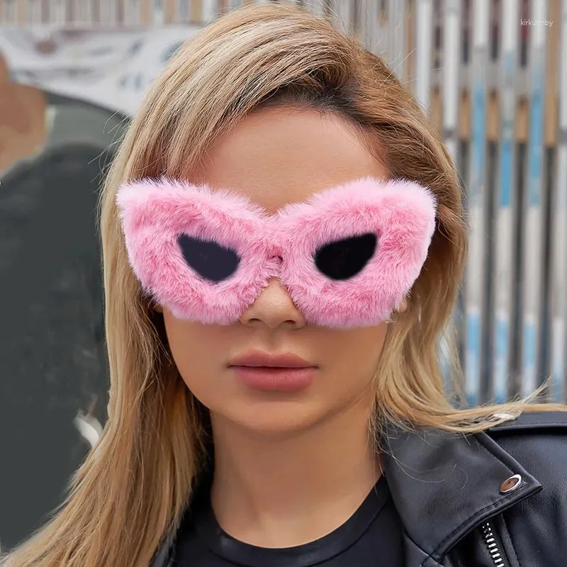 Lunettes de soleil Hip Hop moelleuses œil de chat pour femmes, Vintage, lunettes de fête, hiver, mignonnes, en peluche, protection solaire, Cosplay amusant