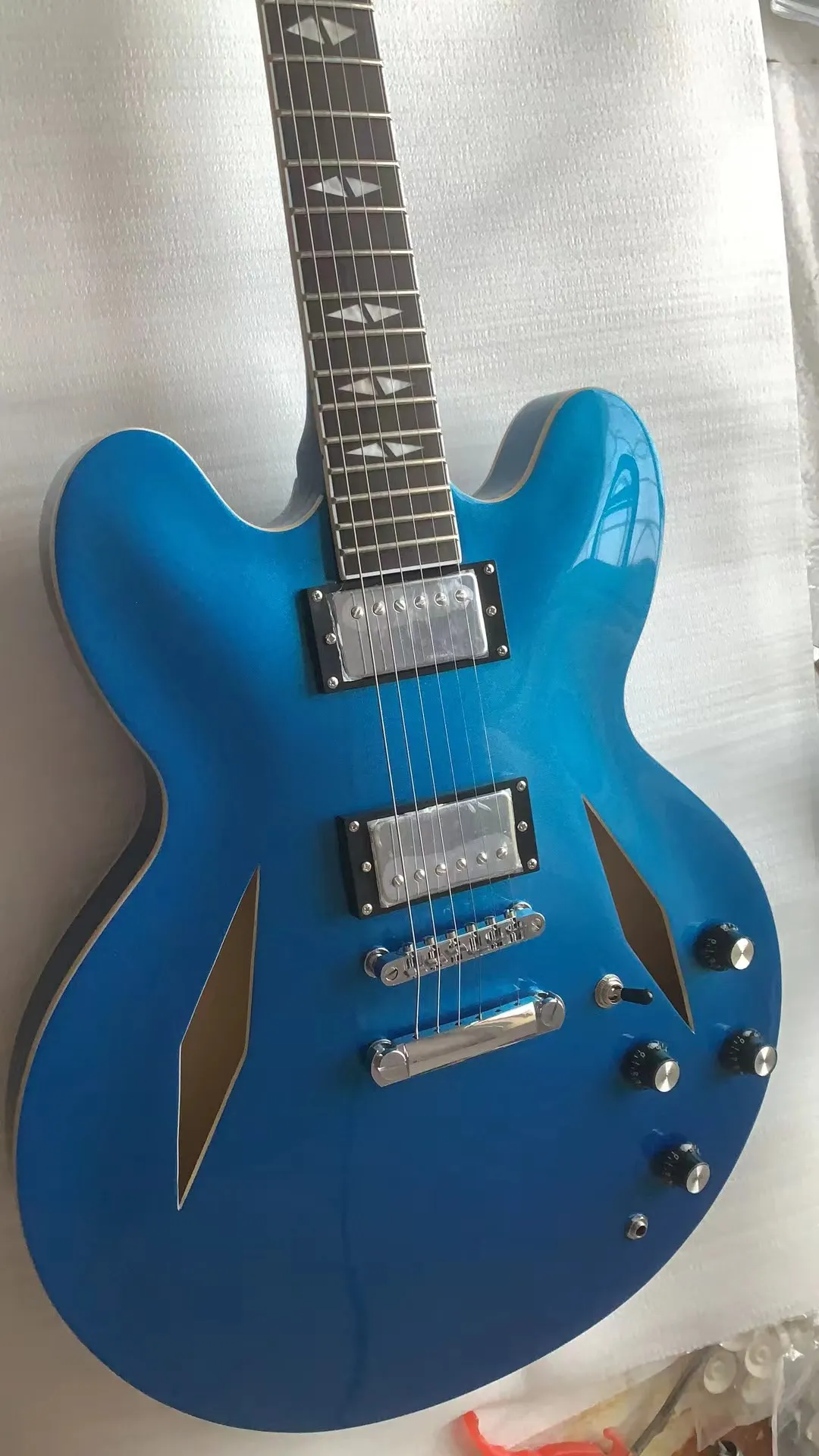 new custom blue Jass electric guitar with Diamond hole Wholesale and retail