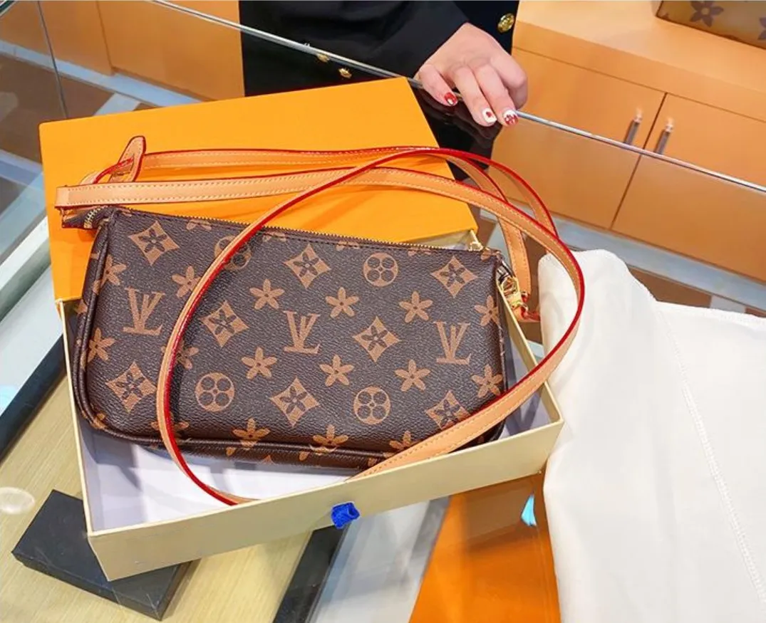 Escape discount mini pochette