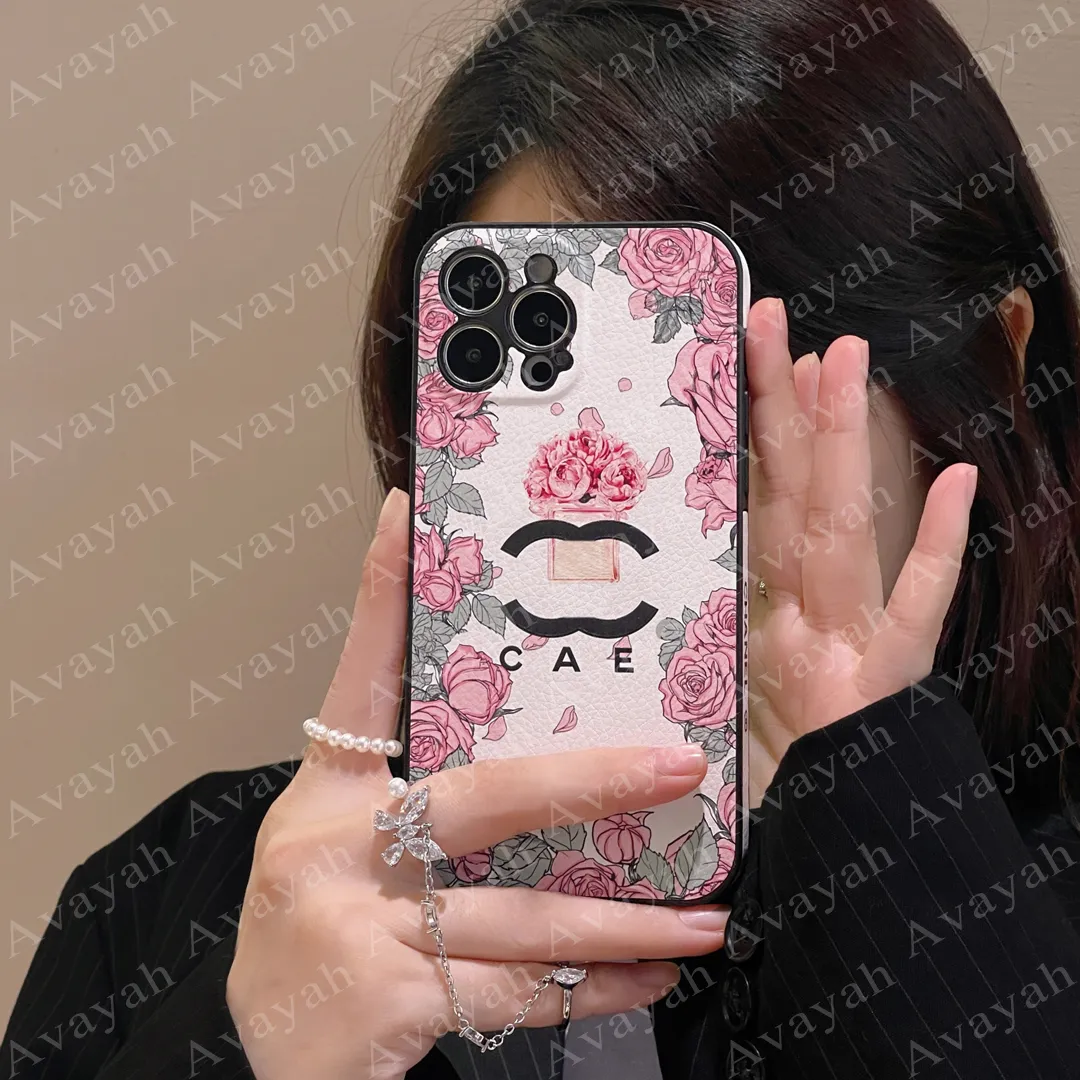 Designer Flower Letter Telefoon hoesje voor iPhone 14 14Pro 13 13Pro 12 Pro Max 11 Leather Full Pritection Trendy Back Shell Case Shockproof Cover