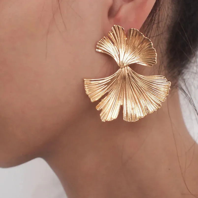 Stud Bohemian Geometric Gold Color Ginkgo Biloba Leaf Shape Drop Earrings for Women Statement Ear Jewelry Accessories Punk 231123