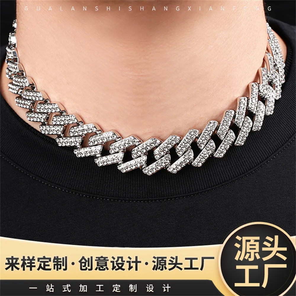 Collier pour la chaîne masculine Cuban Link Gold Chains Iced Out Bijoux Chaîne cubaine 20 mm Collier pour hommes