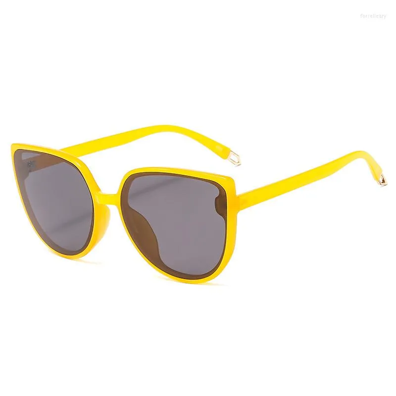 Солнцезащитные очки классическая женщина очки ультрафиолетовое солнце солнце темные очки глаз защитные очки на открытом воздухе.