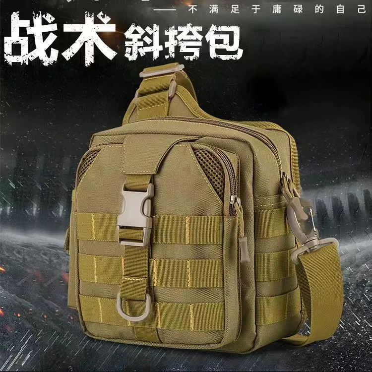 Bolsa de ombro multifuncional para viagem ao ar livre Bolsa crossbody Táticas de camuflagem do exército À prova d'água resistente ao desgaste bolsa militar de grande capacidade 23 * 13 * 22