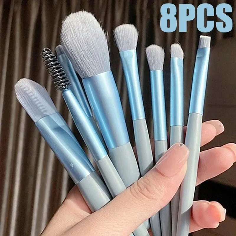 Makeup Brushes New 8-piece makeup brush set eye shadow basic female makeup brush eye shadow cheek red powder mixed beauty soft makeup tool 231124