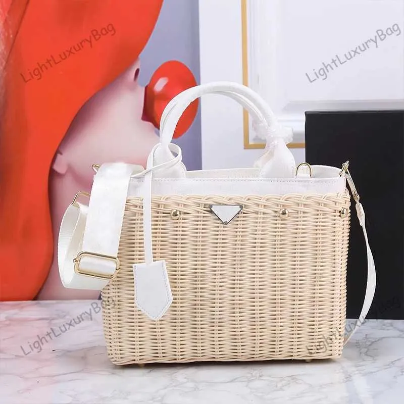 Umhängetasche, luxuriöse Sommer-Strandtasche, modische große Kapazität, Bambusrohr-Einkaufstasche, Damen-Designer-Umhängetasche aus Korbgeflecht, gewebt