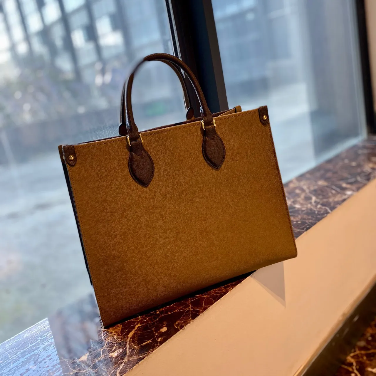 AAA M45321 moda onthego tasarımcı çantası louiseitys luxurys kadın çantaları için omuz çantası bez çantalar siyah / bej akşam yemeği çantası tasarımcısı çanta büyük kapasiteli çanta