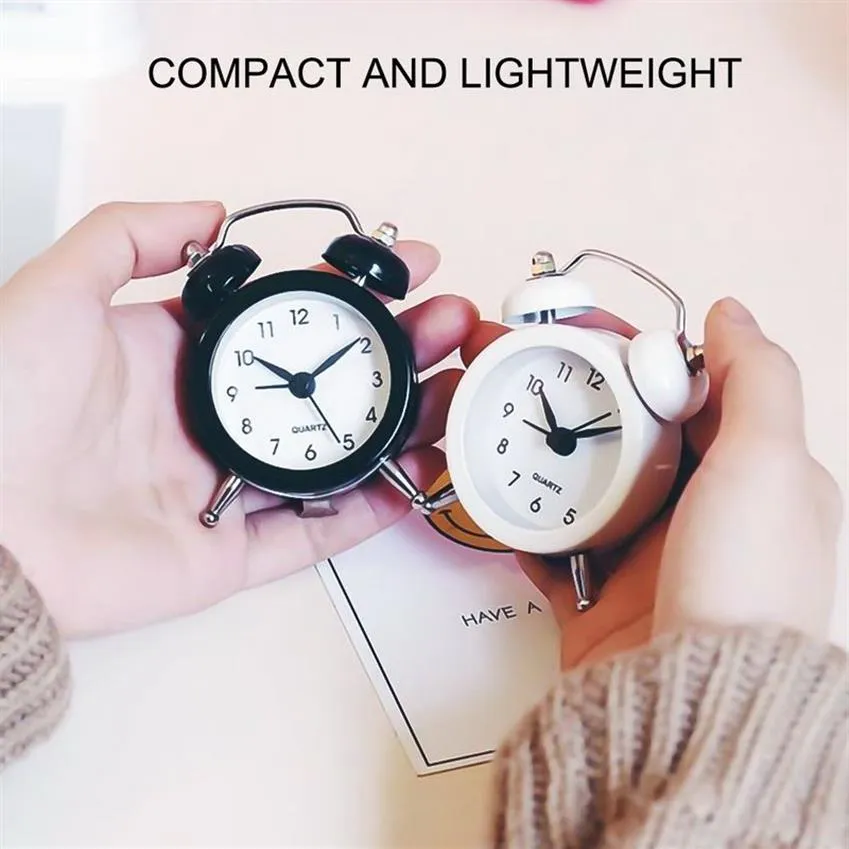 Andere Uhren Zubehör 50mm Kleiner Wecker Hochwertige Glocke für Reisen Vintage Analog Mini Schreibtisch mit Camping Outdoor Tools239q