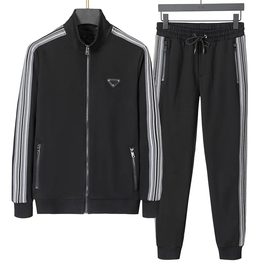 Hommes Femmes Casual Survêtement Printemps Automne Hommes Se Couleur Unie Sportwear Marque À Capuche Pan Vêtements Mode Métal Triangle Broderie 2 Pièces Ensemble Spor