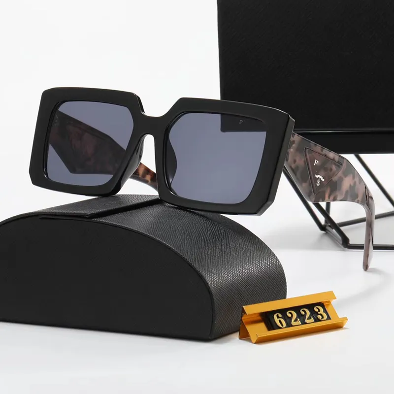 lyxiga designer solglasögon solglasögon för kvinnor skyddsglasögon ren design UV380 mångsidiga solglasögon kör resa strand bära solglasögon med box