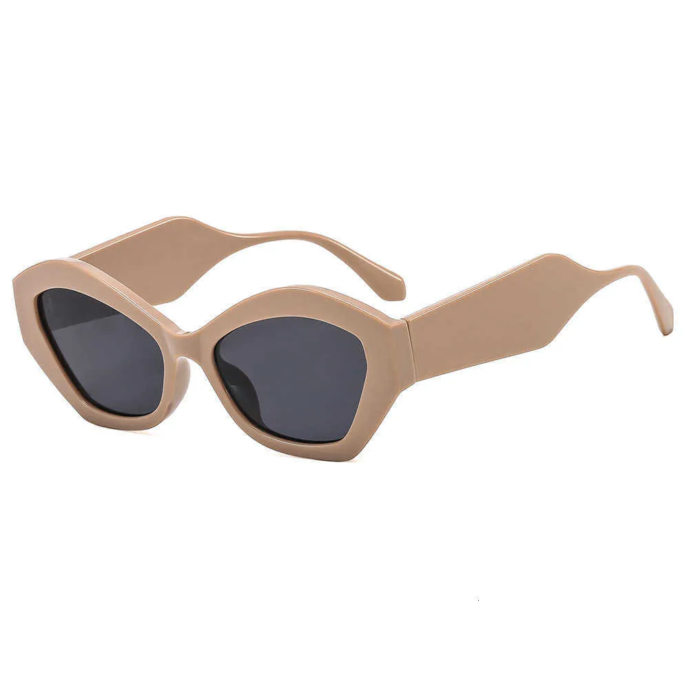 Мода Pradd Cool Sunglasses Дизайнер New P Family Ins Star Tyame Cat Eye Crame Пара