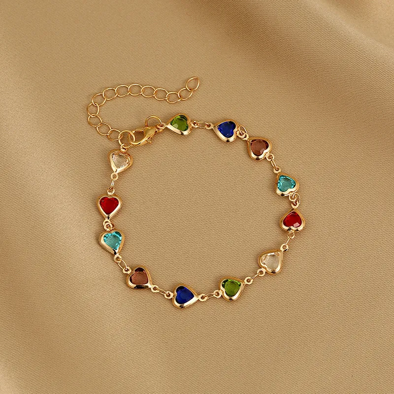 Charme Bracelets Exquis Coloré Coeur Bracelet Pour Les Femmes Coréenne Cristal Zircon Chaîne En Métal Bracelet Fête D'anniversaire Bijoux Cadeau 230424