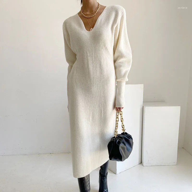 Casual Dresses Apricot V Neck Pollover Solid Warm 2023 Korean tjock stickad tröja klänning Kvinnlig Jumper Winter Knitwear