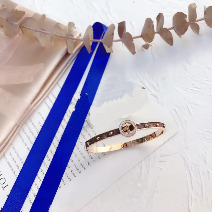 T GG Klassiek Design Clover Monogram Bangle Designer Merk Luxe Sieraden Kerstcadeau Bruiloft Lederen Bangle Vrouwen Mode Liefde Sieraden Armband