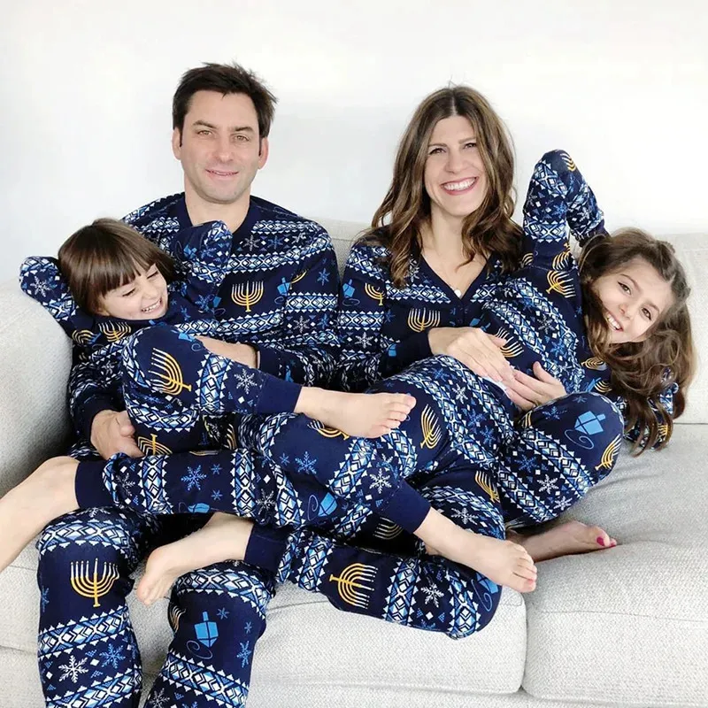 Tenues assorties pour la famille Tenues assorties pour la famille Vêtements de pyjama pour la famille de Noël Ensemble de pyjamas assortis pour la famille de Noël Imprimé Adulte Enfant Bébé Hiver Chaud 231123