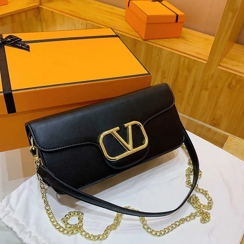 Womens Handbag Valentins Luxury Designer 2023 Ny vår/Summer Fashion Chain Small Square Oblique Straddle Handhållna väskor Trend Xkm2n