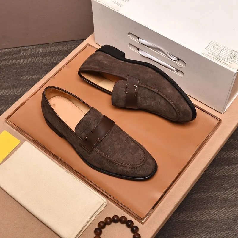 2model الإيطالية الرجال اللباس أحذية Oxford Leather Leather Brown Black Men Designer Shoiders Shoes Men الكلاسيكية عالية الجودة مكتب الزفاف أحذية رسمية الحجم 38-45
