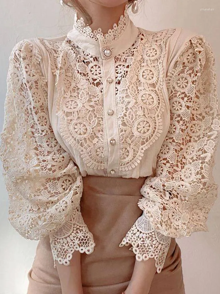 Damesblouses Vintage witte kanten blouse Shirts voor dames 2023 Herfst Knop Los overhemd Tops Vrouwelijke holle mouw Casual Kantoor Dames
