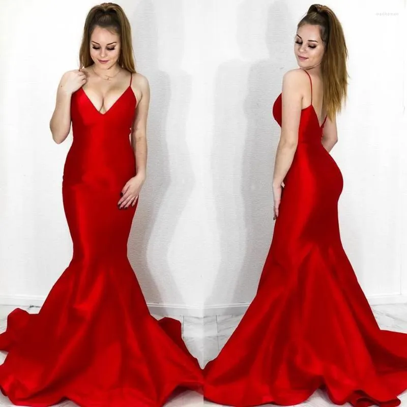 Party Dresses Mermaid Sexy Prom Dress 2023 Bright Red Green Satin Long Pageant Gown For Lady Backless Spaghetti Woman Formal