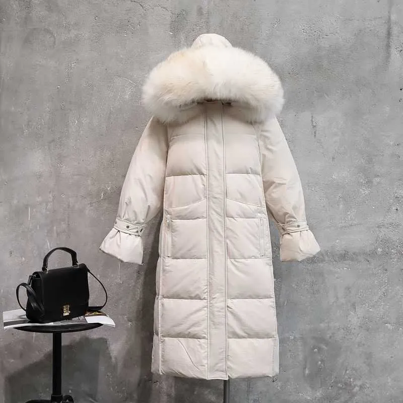 Nowy zagęszczony i ciepły płaszcz dla kobiet z długim kolanem białym kołnierzem 1Z