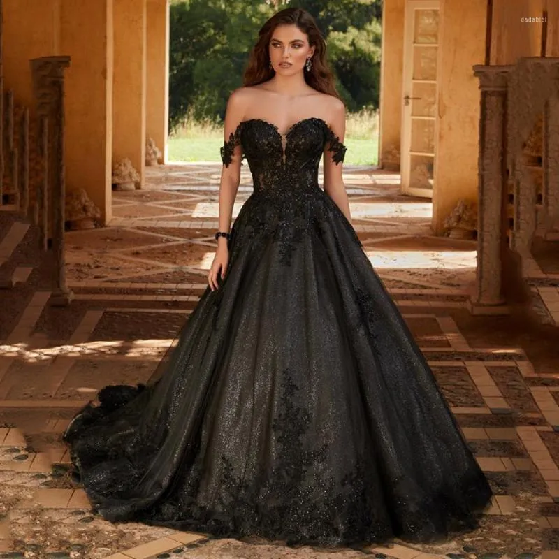 فستان زفاف ساحر خارج الكتف فساتين سوداء 2023 A-LINE LAY HALLOWEEN BRIDAL CHURN