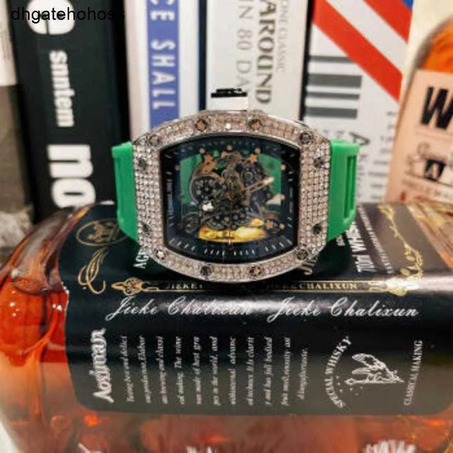 Richardmill-Uhr, Schweizer mechanische Uhren, Richar Millers, aus dem Zweiten Weltkrieg, ausgehöhlt, trendig mit Sternen und Diamanten für Herren, eimerförmige S