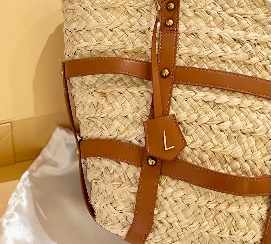 ラファイトデザイナーバッグ野菜バスケットバッグパームリーフとカウハイドはビーチバッグに織り込まれています軽量大容量ハンドバッグ