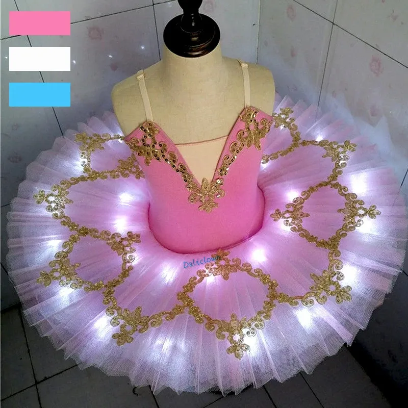 Vêtements de danse filles lumière LED professionnel Ballet Tutu lueur ballerine robe de Ballet enfants adulte lumineux fête d'anniversaire danse Costume Dancewear 231124