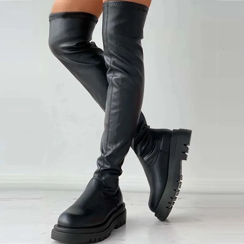 Bottes Style Punk femmes bottes grande taille 35-43 Sexy sur les bottes au genou dames chaussures d'hiver plate-forme mi talon cuissardes noir 231123