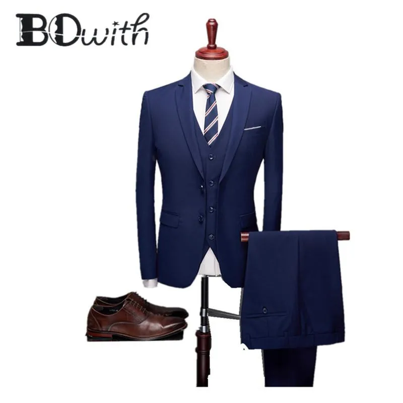 Abiti da uomo Blazer Est Navy Abito da uomo Colletto dentellato su misura Due bottoni Slim Fit Tre pezzi Giacca per smoking da matrimonio Formale