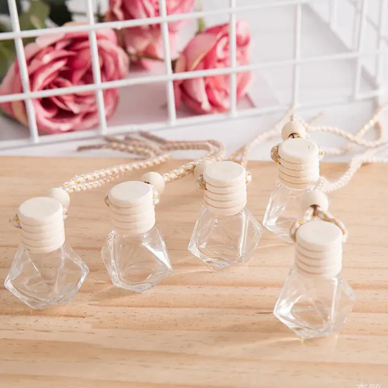 Rhombic Essential Oils Diffusers Car Pendant Perfume Bottle Glass Ornaments Empty Bottles Round Wooden Lid Air Freshener TR0021