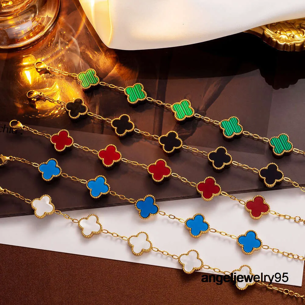 Bracelets de charme plaqué or Bracelet de luxe de luxe trèfle à quatre feuilles mode bijoux de fête de mariage de haute qualité