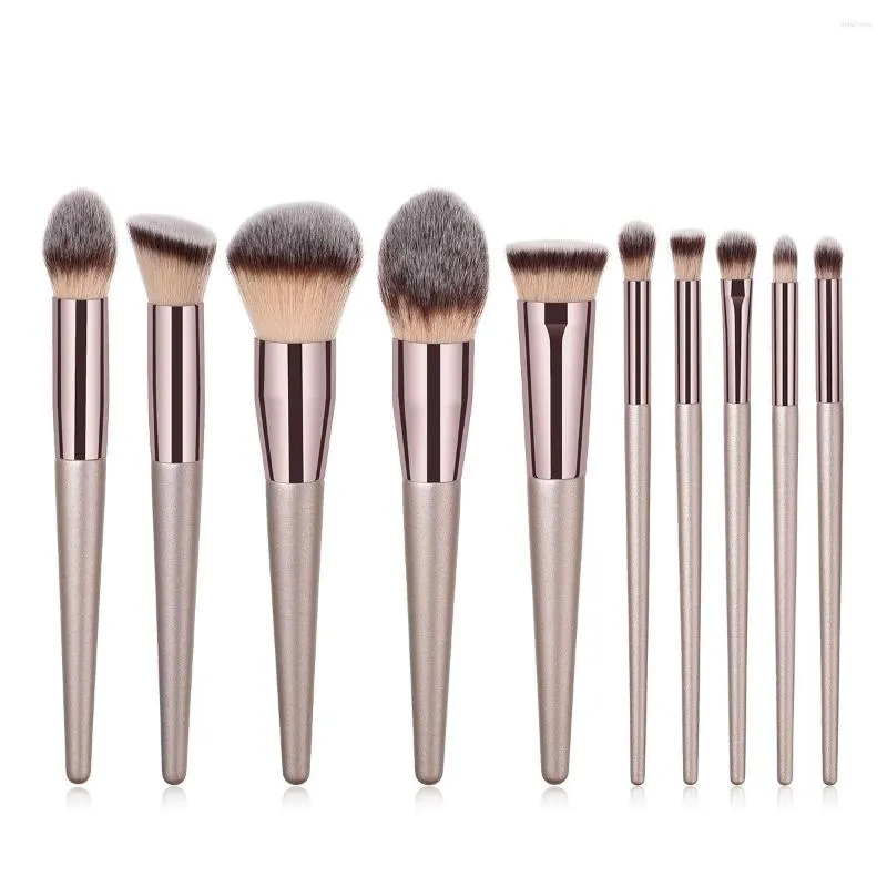 Makeup Brushes 1PC Champagne Set för Foundation Powder Blush Eyeshadow Concealer Lip Eye Make Up Brush Cosmetics Beauty Tool