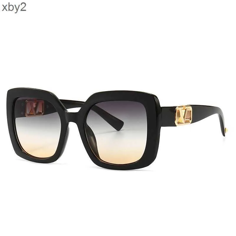 Sunglasses Rock and roll style square metal standard inlaid modern charm Sunglasses 1922