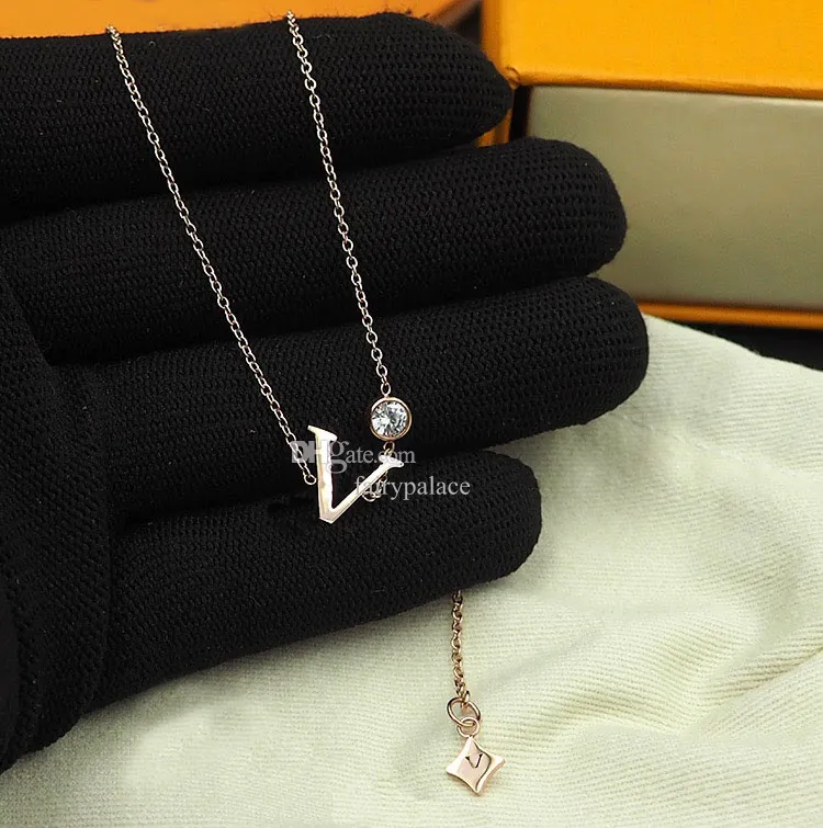Fashion brand necklace pendant designer jewelry man cjeweler letter plated gold silver chain for men woman trendy necklaces jewellery