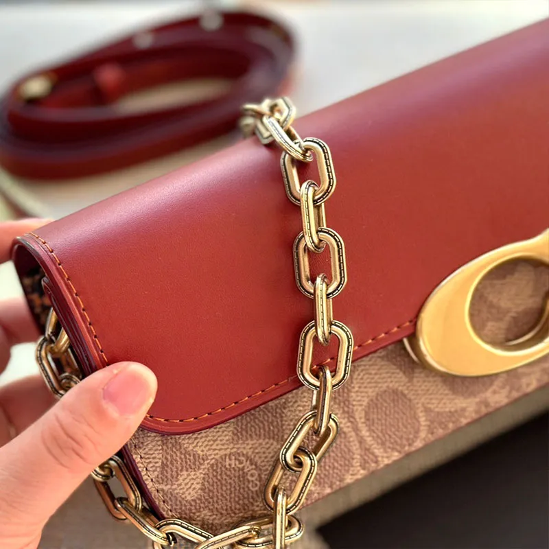 New premium organ style splicing serpentine leather detachable shoulder strap with vintage made old chain shoulder strap size23X11cm Baguette bag with box