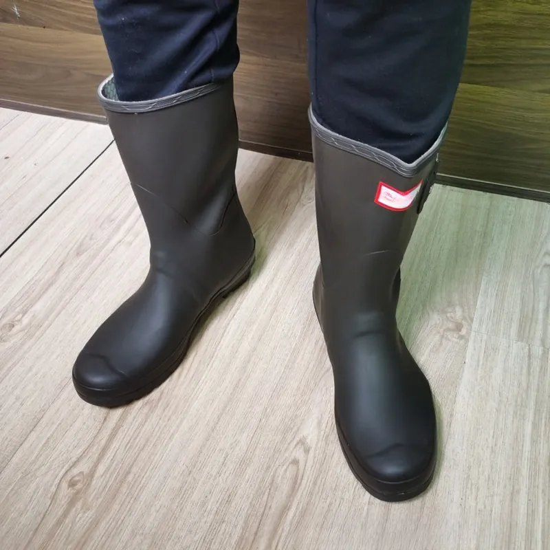Burberry rain boots dhgate hot sale
