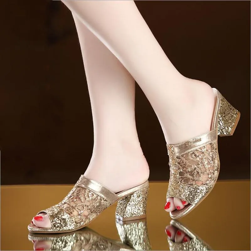 Sandaler Kvinnor Fashion Square Heel Summer Lace Tisters Sexy Hollow For High Sell