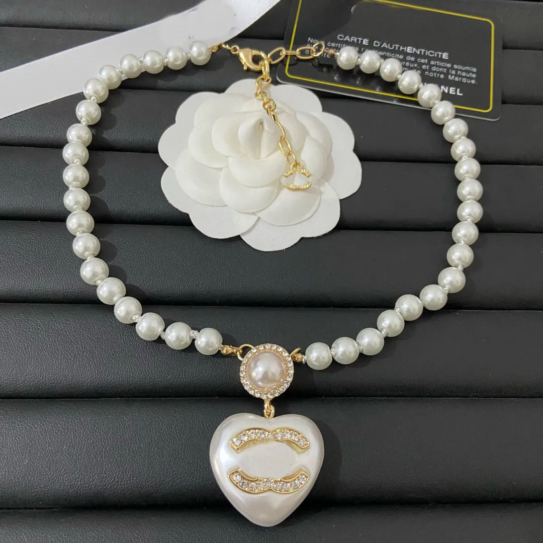 Złoty naszyjnik luksusowe designerskie naszyjniki wisiorek choker łańcuch wisiorek dla kobiet plaster litera oświadczenie biżuterii