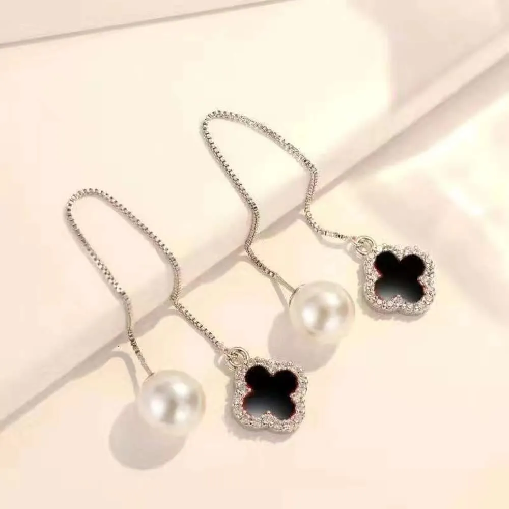 디자이너 4/Four Leaf Clover Charm Stud Earrings Back heam of-pearl sier gold agate for 여자 여자 웨딩 선물 귀걸이