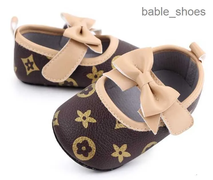 Eerste Walkers Designer Luxe vlinder knoopprinsesschoenen voor babymeisjes zachte flats mocassins peuter wieg peuter schoenen baby schoenen