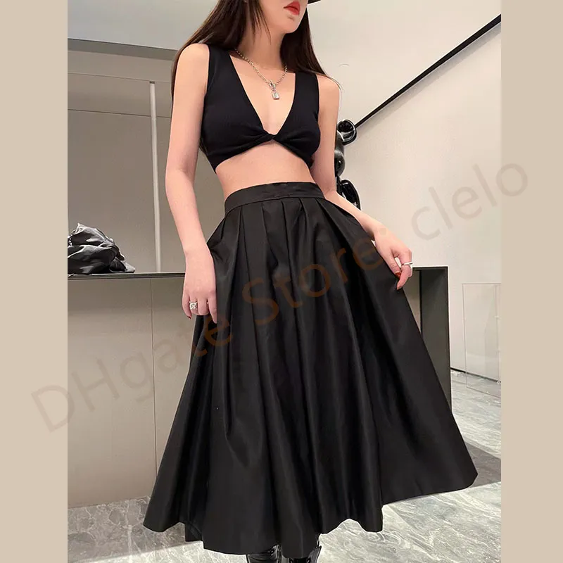 Costumes de mode Robe polyvalente pour femme Demi-jupe Pantalon avec logo en métal Noir SML et haut à glissière pour femme Noir Kaki SML